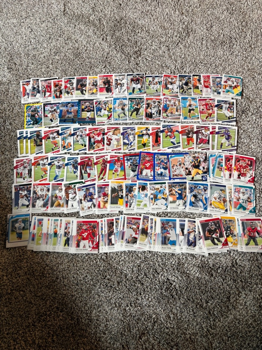 Lot of 120 mixed years Panini Donruss 2017-2024 football cards